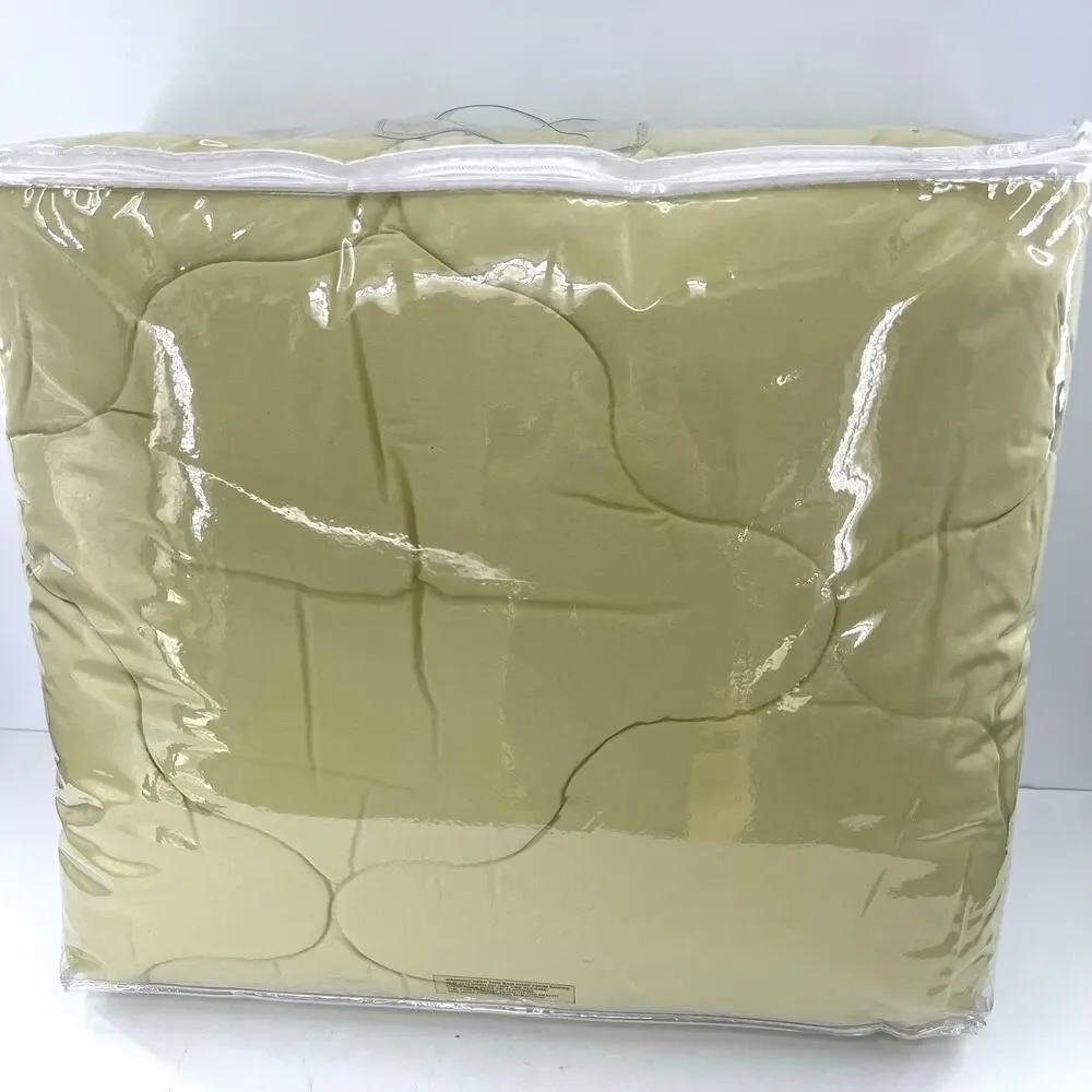 Cozelle king down alternative puffy comforter